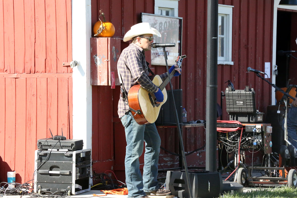 Wessels Fall Festival (14).jpg